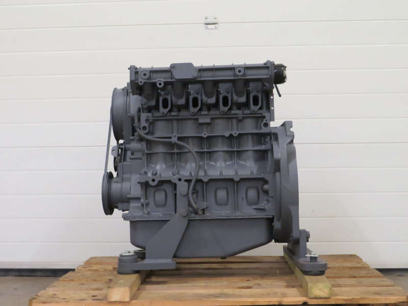 Deutz-F4L1011F-Engine-3